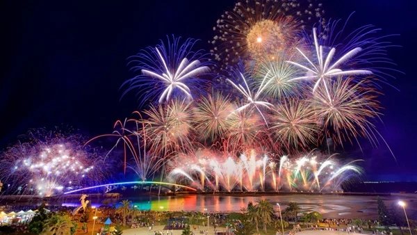 2026澎湖花火節，璟曜旅遊澎湖包車，員工旅遊首選